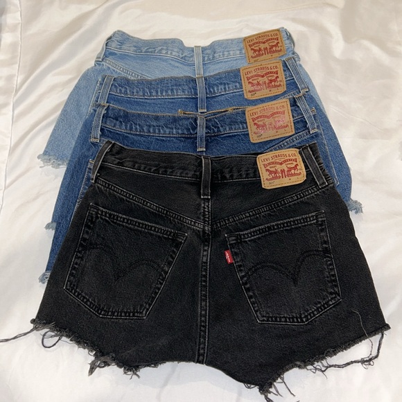 SOLD!!!EUC Levi 501 Shorts - Picture 2 of 10
